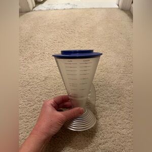 Tupperware measuring cone